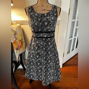 Talbots Black & White Floral Dress Size 2